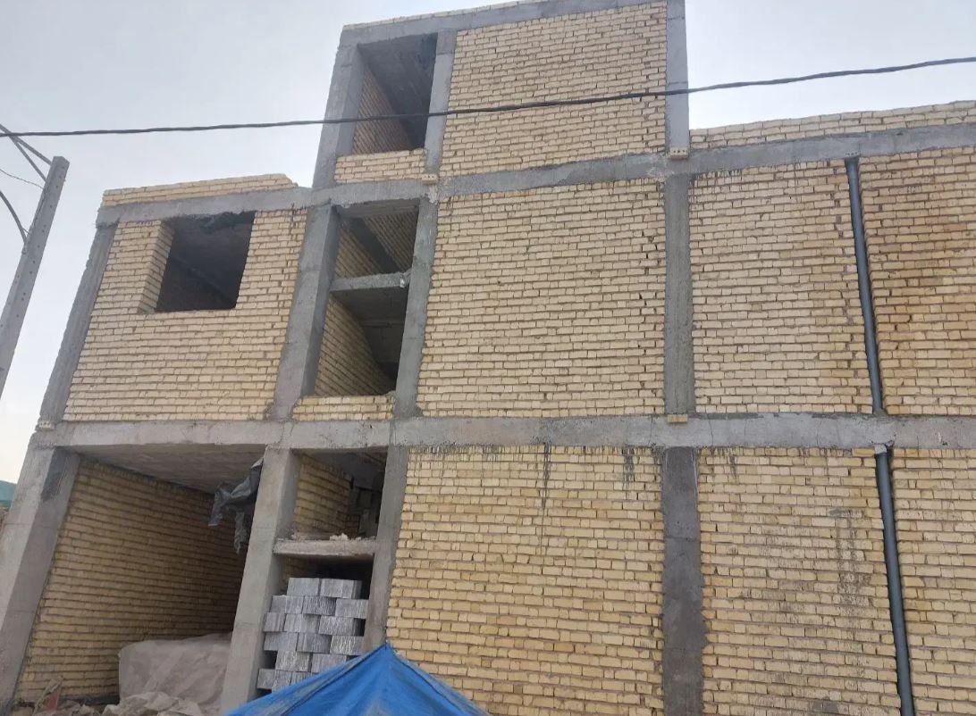 اسکلت بنایی آجری بتنی پیمانکاری ساختمان باغ شهری در شیراز میانرود - بتنی