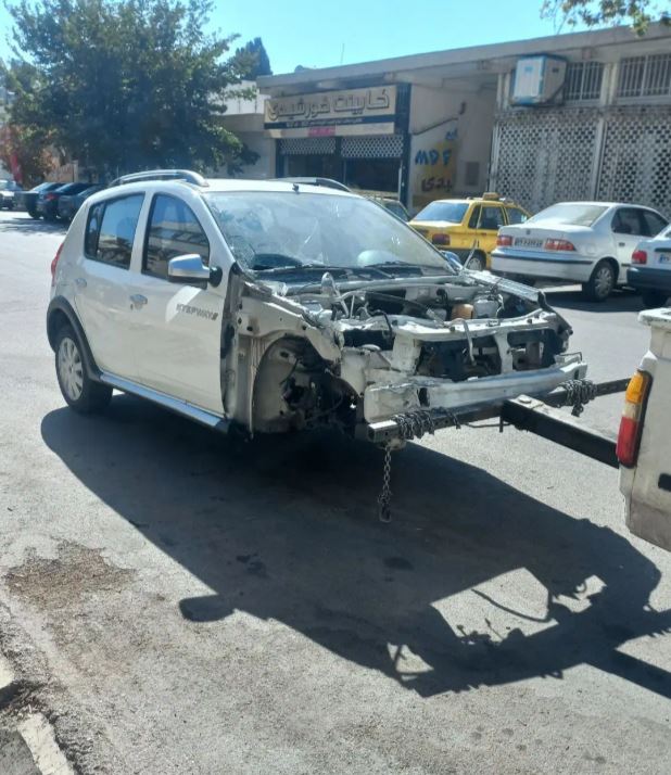امدادخودرو یدک کش نیسان جرثقیل چرخگیر کل شیراز - تصادف